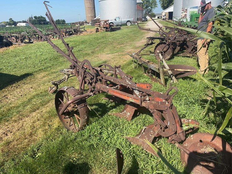 john-deere-14-image-5