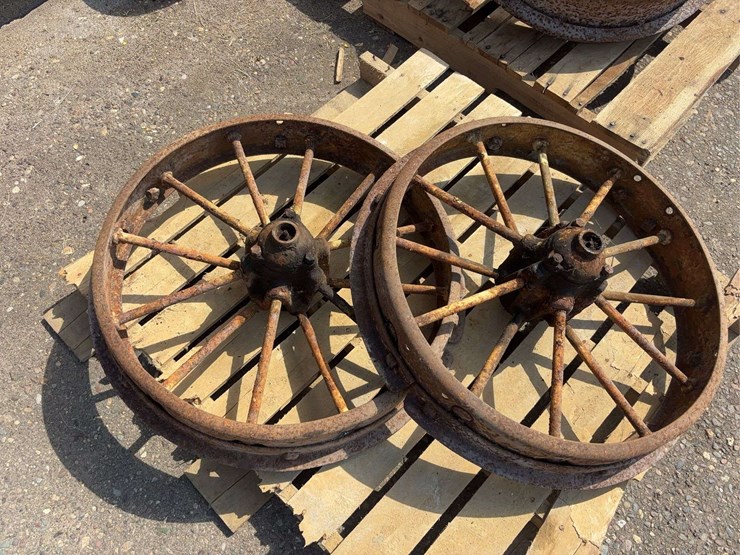 john-deere-24-image-1
