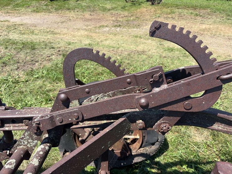 john-deere-14-image-22