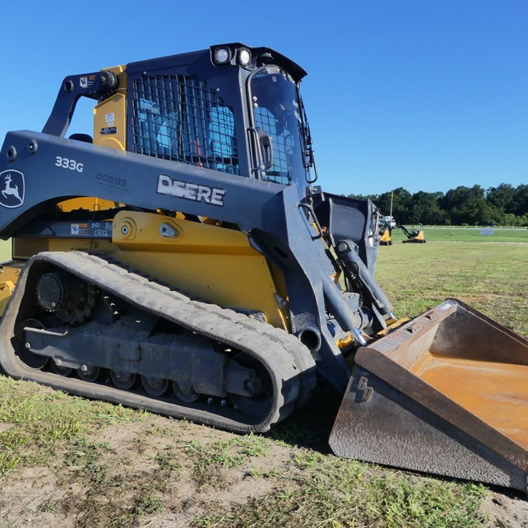 2023 DEERE 333G