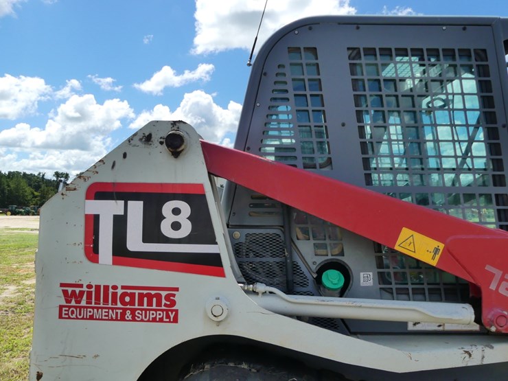 2019-takeuchi-tl8-image-9