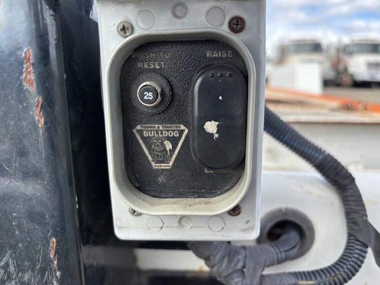 2015-towmaster-t16dt-image-16