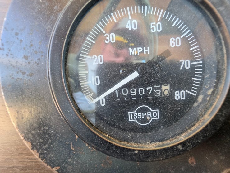 1985-peterbilt-359-image-95