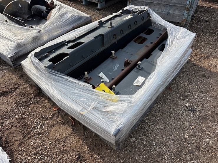 #2712-•-left-hand-screed-plate-extension-image-2