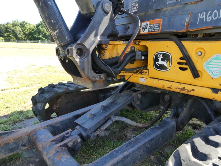 2021-deere-35g-image-13
