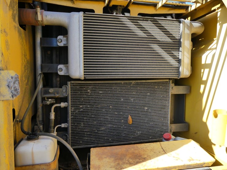 2003-komatsu-pc220-lc-image-13
