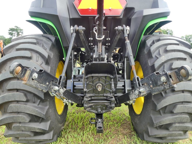 2021-john-deere-3025e-image-5