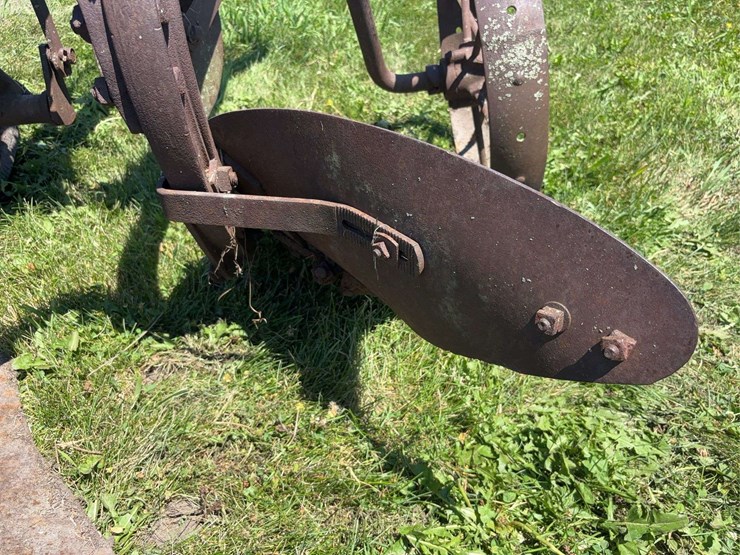 john-deere-14-image-11