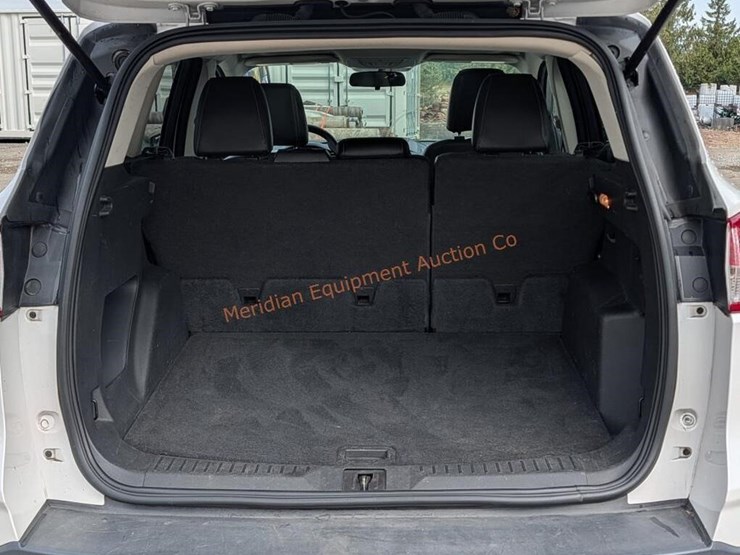 2015-ford-escape-se-image-37