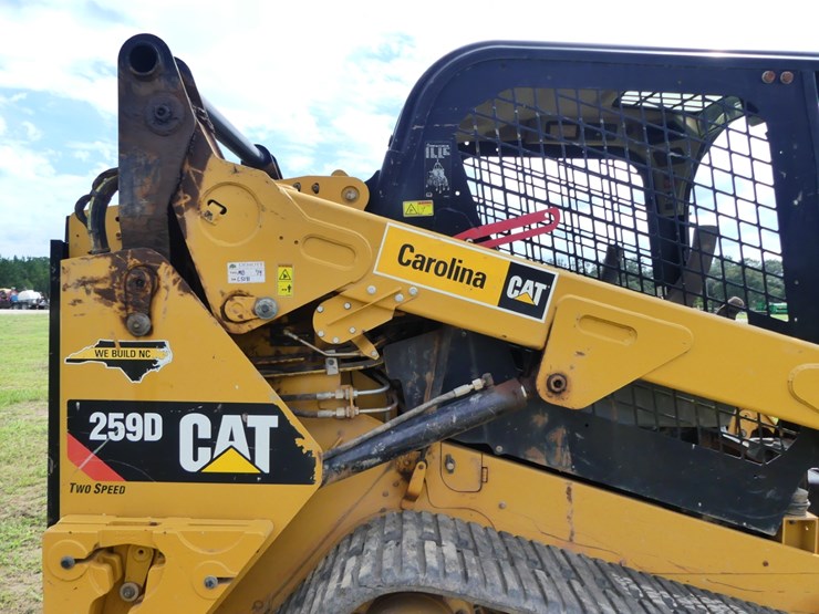 2018-caterpillar-259d-image-8