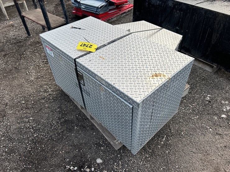 #2747-•-(2)-toolboxes-image-2