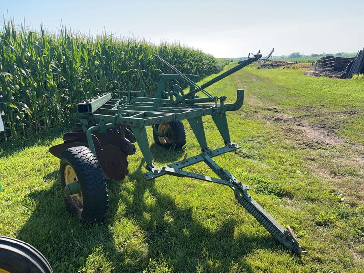 john-deere-f680-image-3