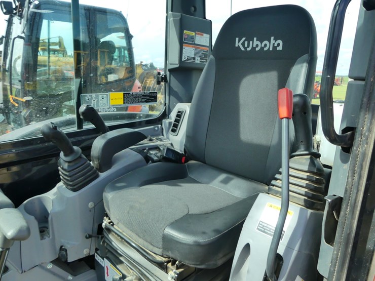 2024-kubota-kx040-4-image-14