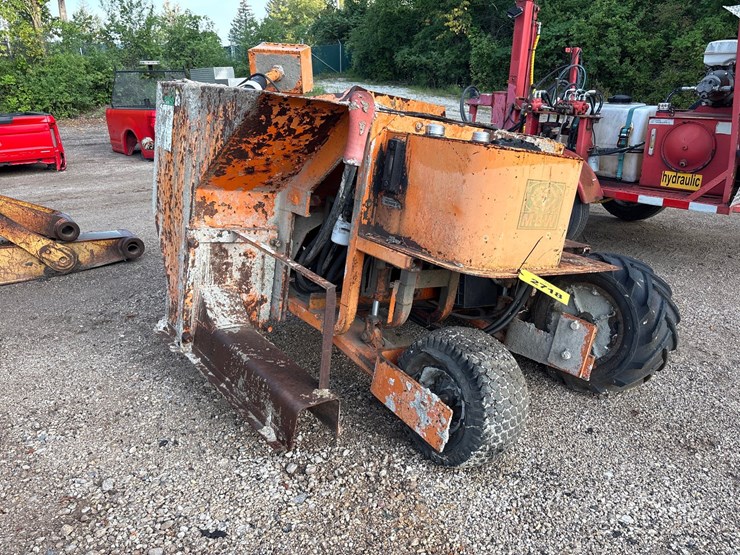#2718-•-mbw-cg100-curb-machine-image-2