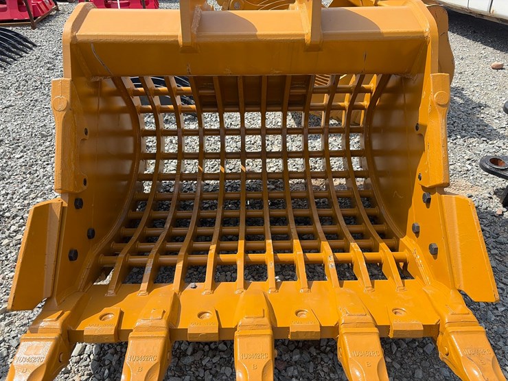 caterpillar-336-image-5