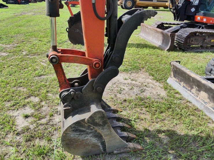 2024-kubota-kx040-4-image-9