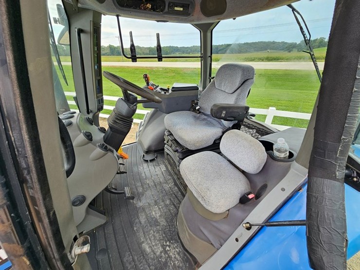 new-holland-tg285-image-24