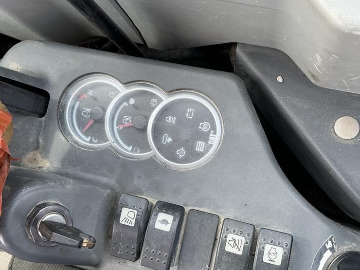2012-caterpillar-305.5d-cr-image-16