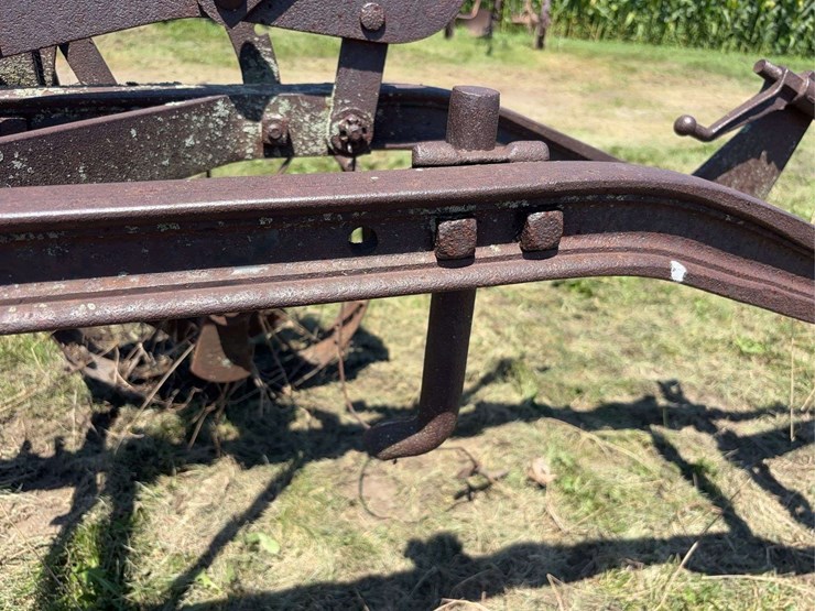 john-deere-14-image-24