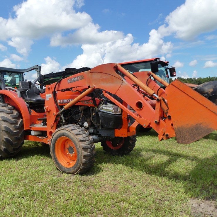 KUBOTA L3240