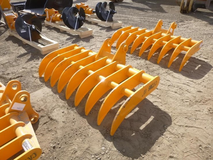 caterpillar-305-image-1