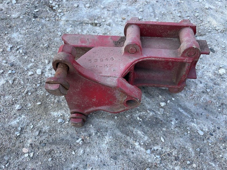massey-harris-challenger-image-3
