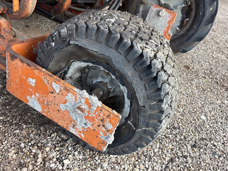#2718-•-mbw-cg100-curb-machine-image-18