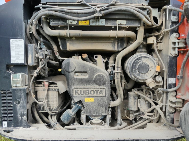 kubota-svl75-3-image-9