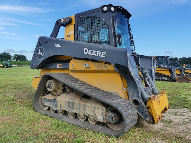 2023-deere-331g-image-1