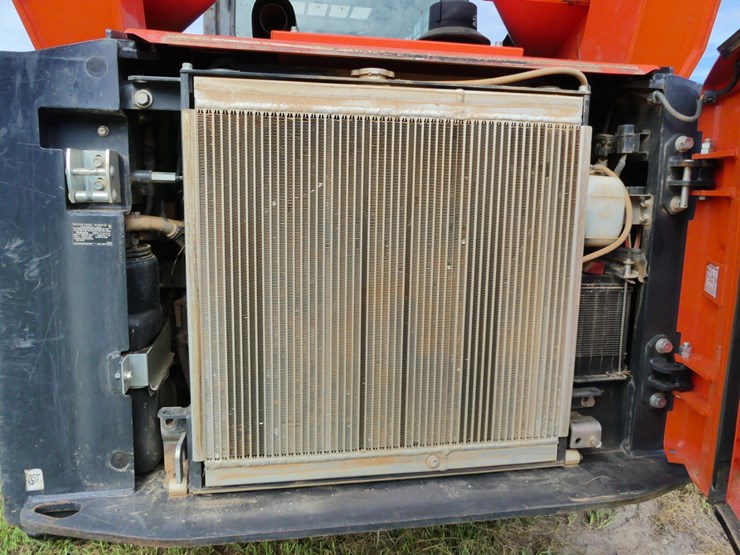 kubota-svl97-2-image-9