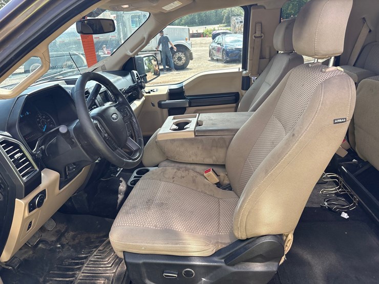 2017-ford-f150-image-48