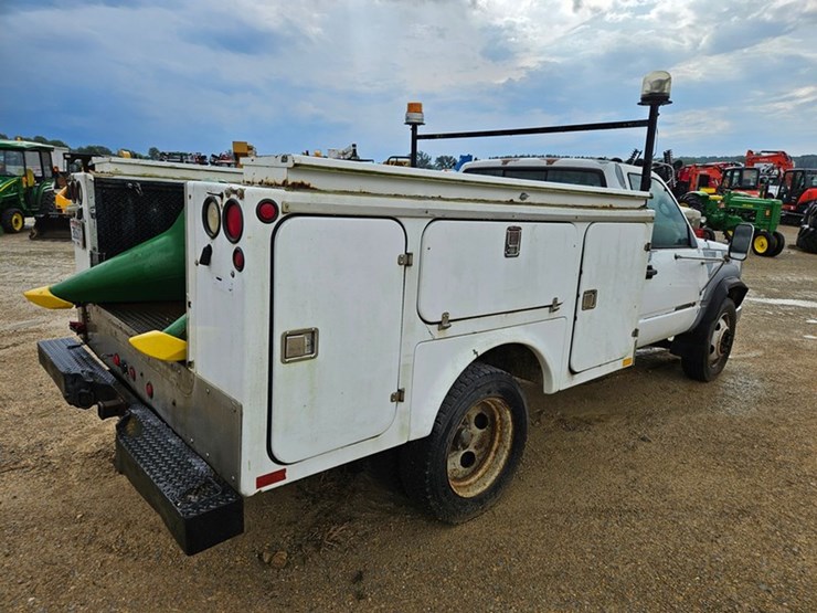 2000-gmc-3500-image-5
