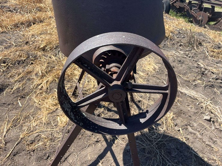 belt-powered-cement-mixer-image-15