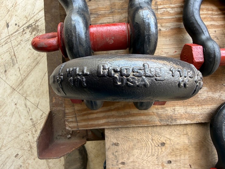 pallet-of-(-30)-assorted-3-¼-ton-thru-25-ton-crosby-shackles-image-3