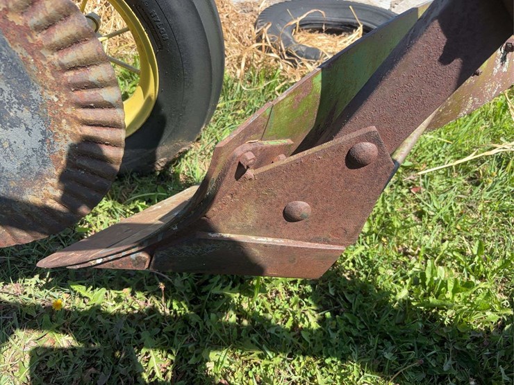 john-deere-14-image-17