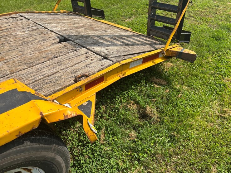 #2312-•-2006-redi-haul-16'-tandem-axle-trailer-image-12