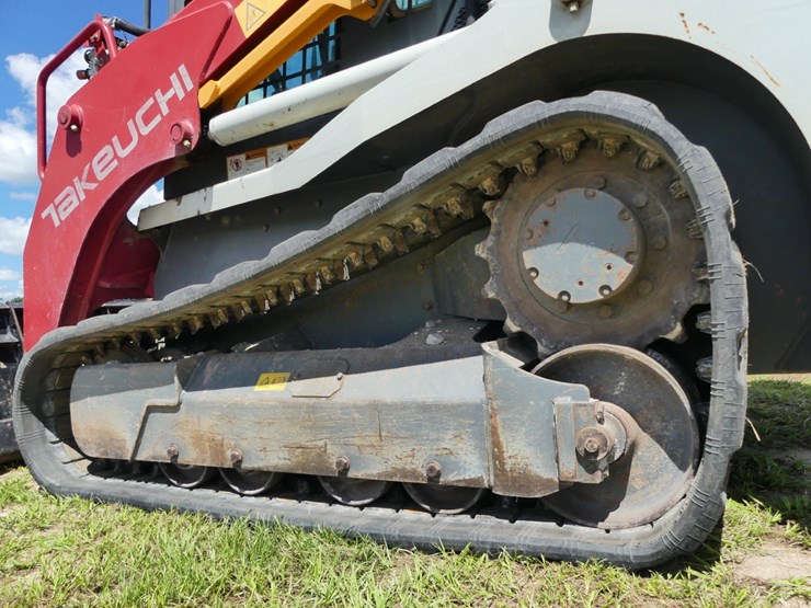 2019-takeuchi-tl8-image-6