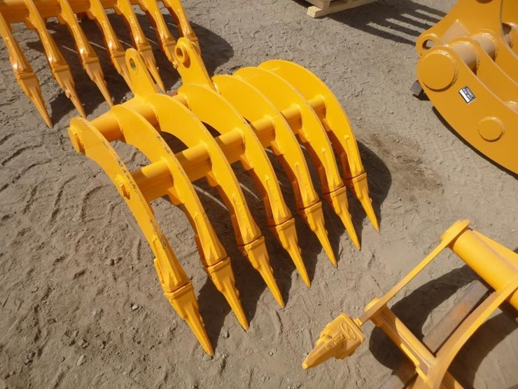 caterpillar-305-image-2