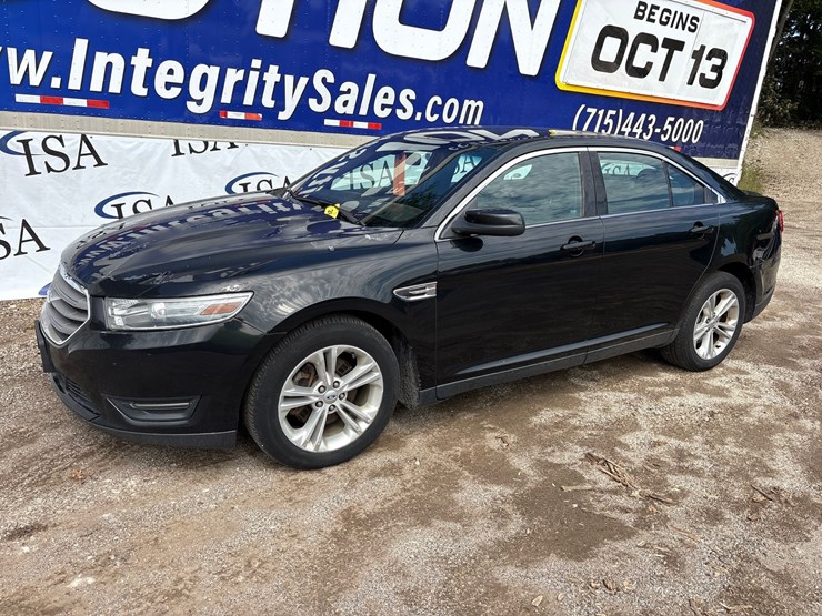 #2645-•-2012-ford-taurus-sedan-image-1
