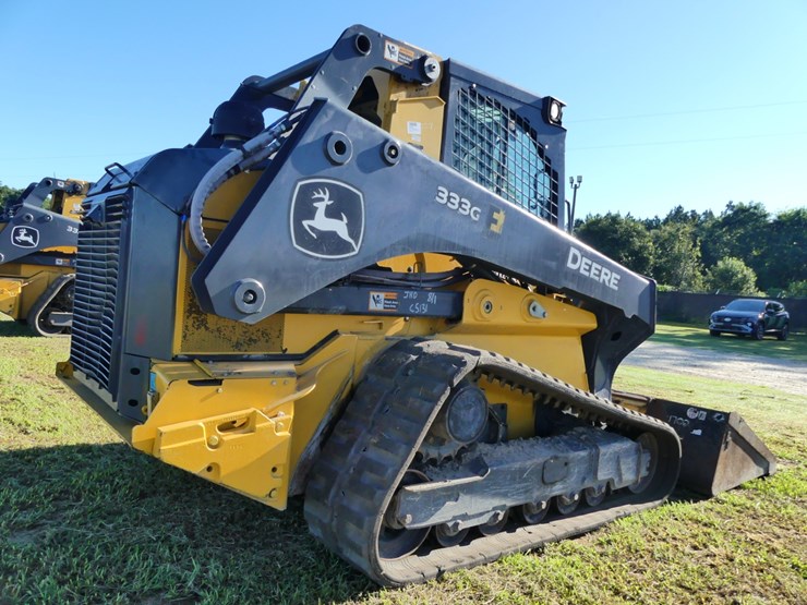 2021-deere-333g-image-3