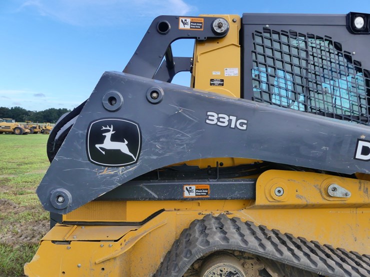 2023-deere-331g-image-7