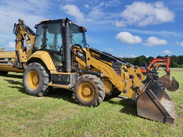 caterpillar-420f2-it-image-1