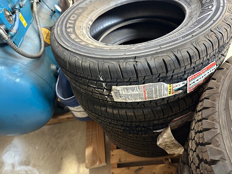 #2875-•-(4)-firestone-destination-235/70r16-tires-image-3