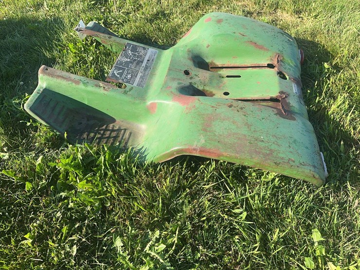 john-deere-fender-pan-image-4