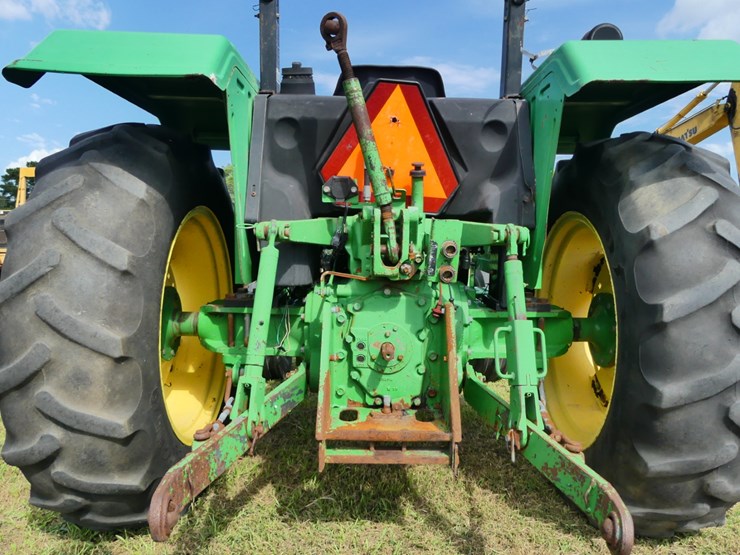 2009-john-deere-5045d-image-5