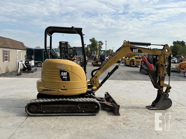 2015-caterpillar-303e-cr-image-5