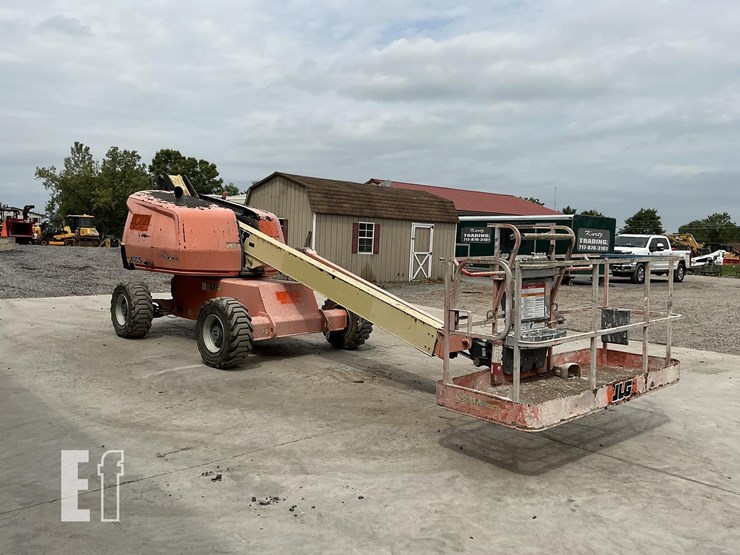 2016-jlg-400s-image-6