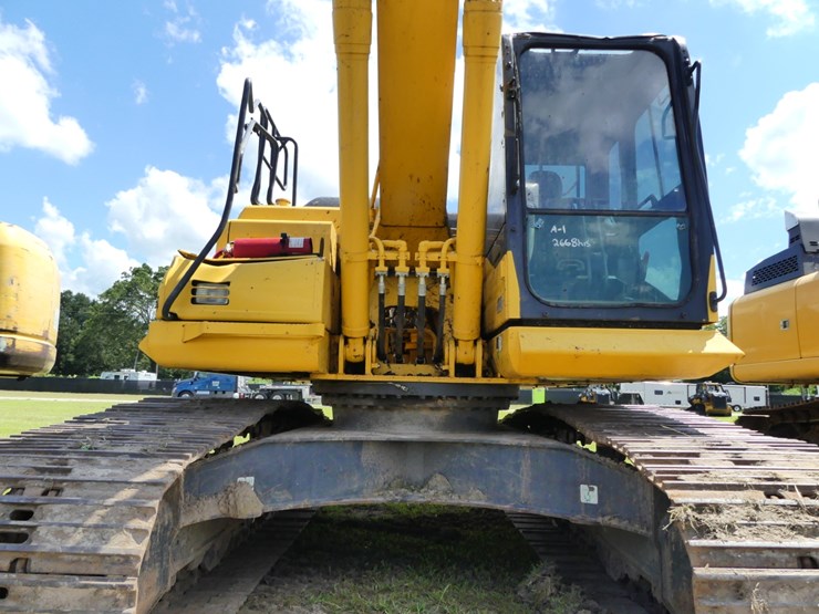 2021-komatsu-pc210-lc-image-11