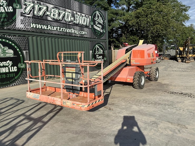 2021-jlg-400s-image-8