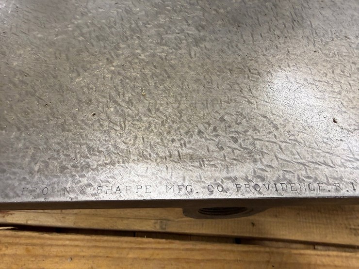 brown-&-sharpe-mfg-co.-(1)-30”-x-20”-&-(1)-18”-x-12”-cast-surface-plates-image-4